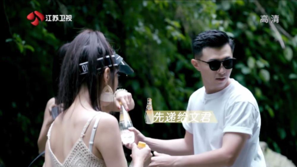 点了“10头鲍”,却只上了6个鲍鱼,顾客给差评!店家:她不会吃
